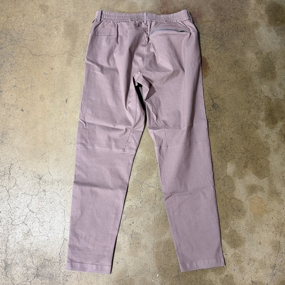Lululemon Men's Shadow Lite Pant 33x30" Lunar Rock - Picture 3 of 8